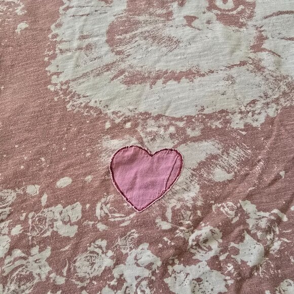 Magnolia Pearl "What You Love" Kitty Tee with Appliques - Picture 6 of 7